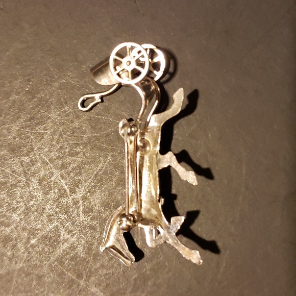 Horse and Chariot Sterling Silver Pin - Vintage - Picture 9 of 11